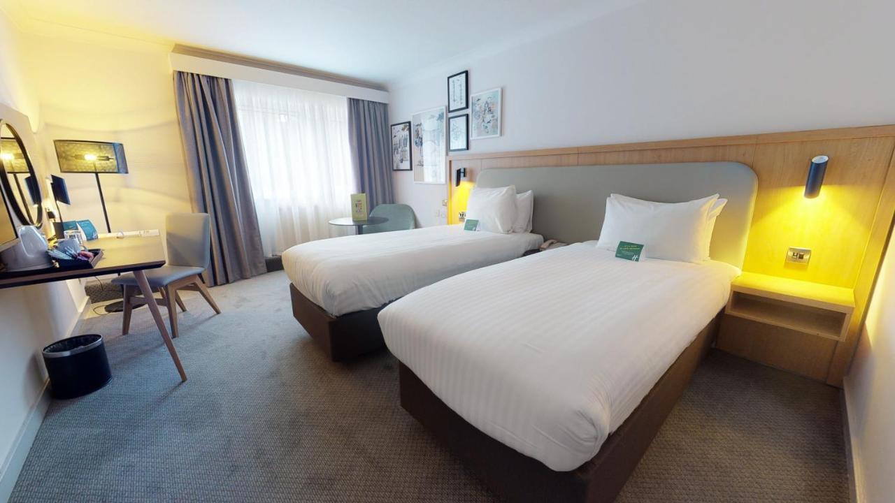 Holiday Inn Cambridge By Ihg Girton  Exterior photo