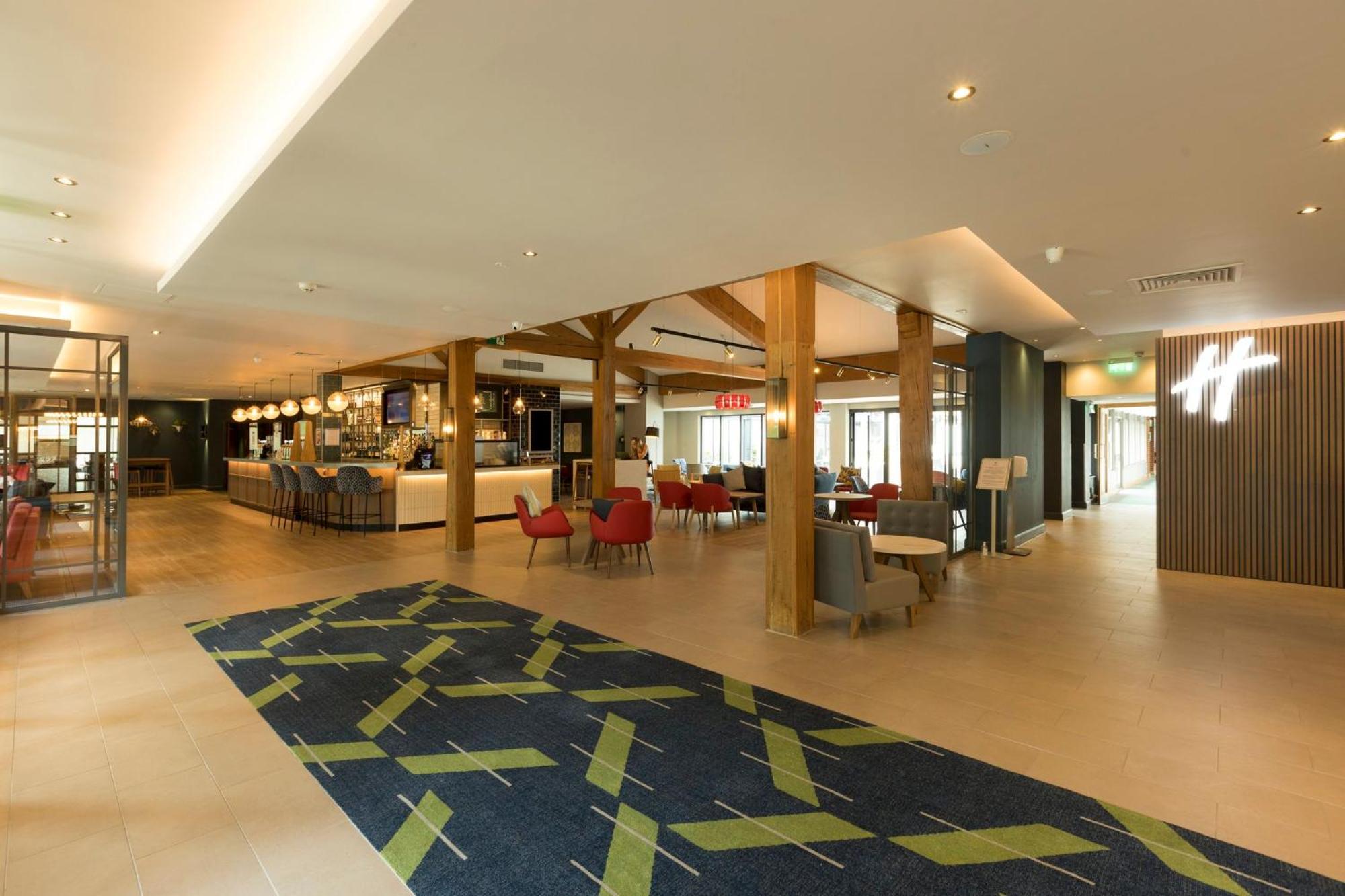 Holiday Inn Cambridge By Ihg Girton  Exterior photo