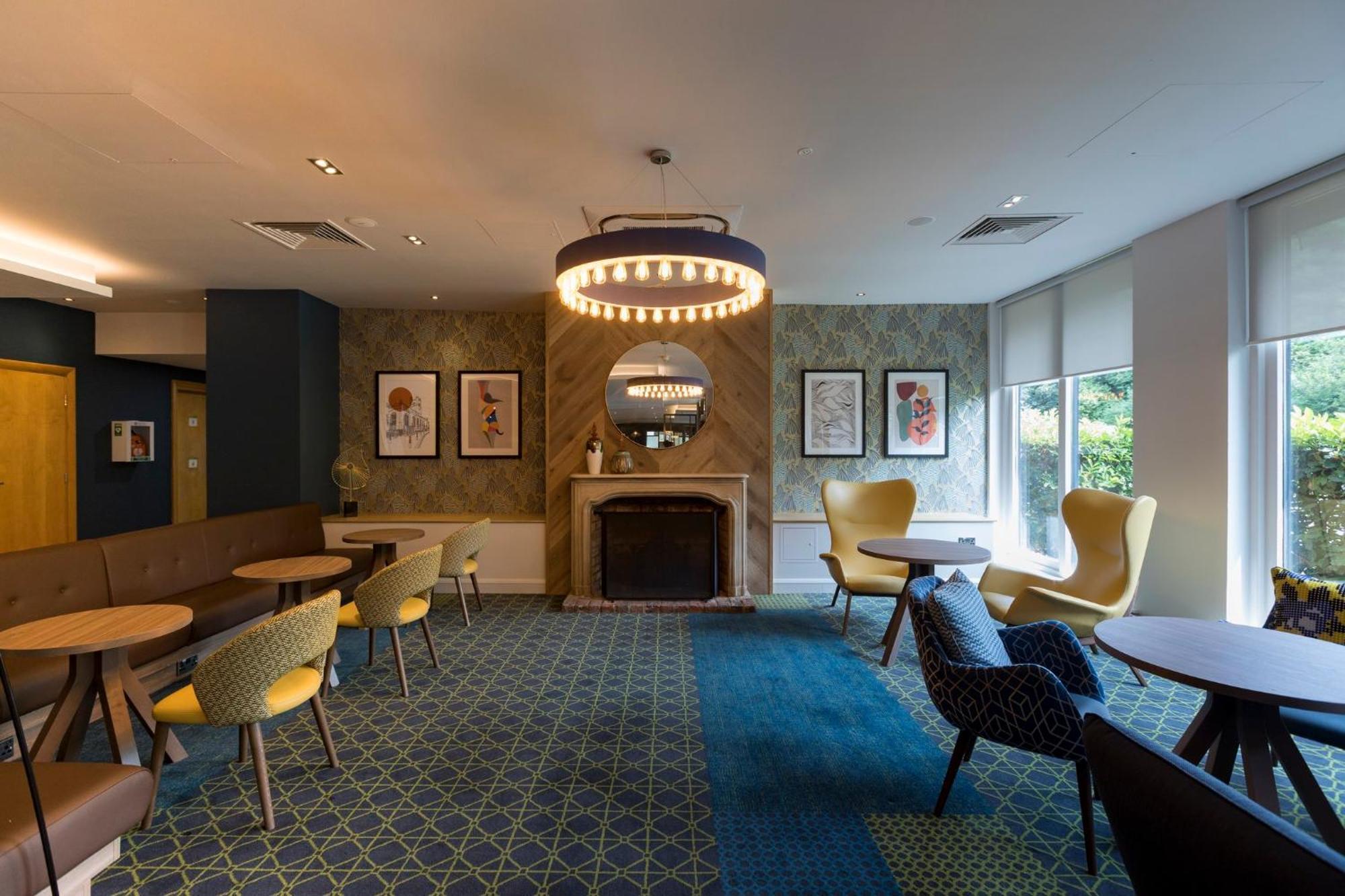 Holiday Inn Cambridge By Ihg Girton  Exterior photo